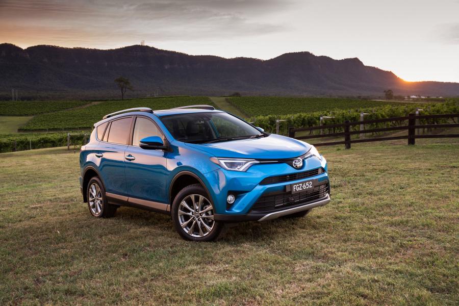  Toyota RAV4 2015 года  (AU) (фото 4 из 22)